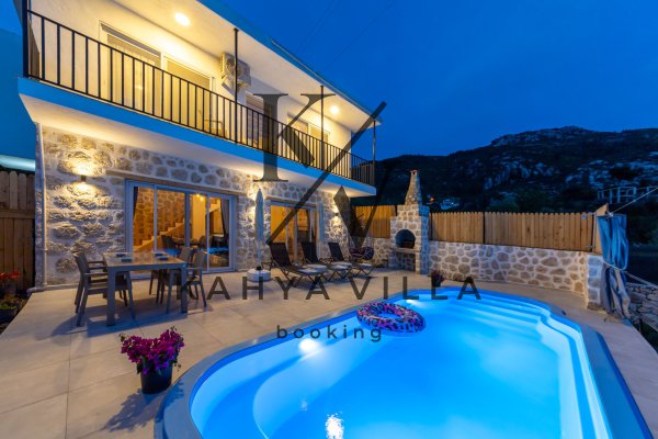 Villa Petek, Kalkan İslamlar Bölgesinde Bulunan 4 Kişi Kapasiteli Doğa Manzaralı Villa