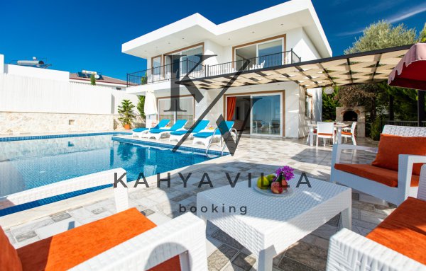 Villa Eslem ,Kalkan Üzümlü Bölgesinde Bulunan 2 Yatak Odalı ve 5 Kişi Konaklama Kapasitesine Sahip Muhafazakar Villası