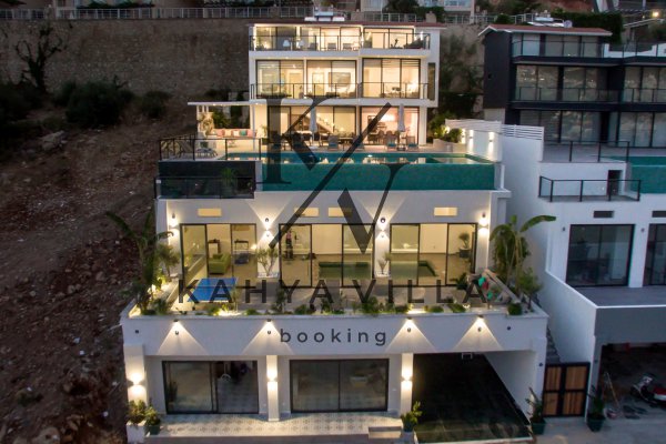 Villa İmperial , Kalkan Ortaalan Bölgesinde Bulunan 10 Kişi Kapasiteli Deniz Manzaralı Lüx Tatil Villası