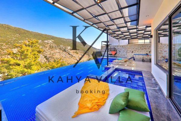 Villa Akdeniz 1,Kalkan İslamlar Mevkiinde Bulunan Doğa Manzaralı Balayı Tatil Villası